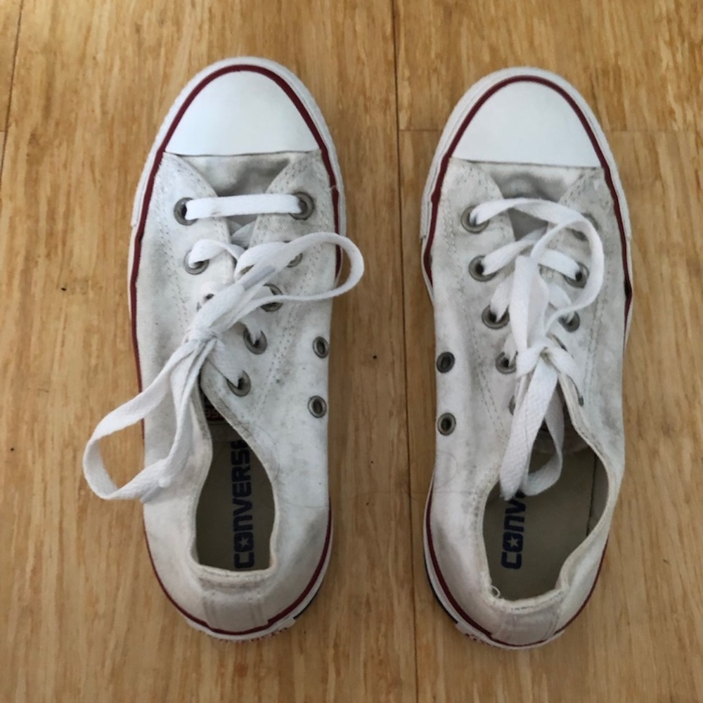 Good condition Converse white